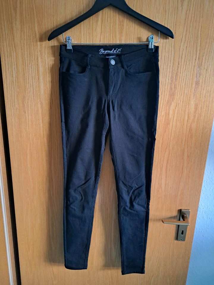 Stretchige Jeans Hose Damen schwarz Größe 36 in Senden