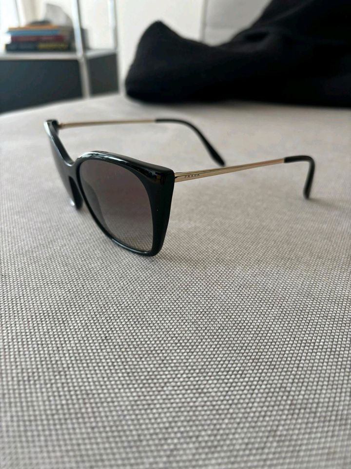 Prada Sonnenbrille in Bonn