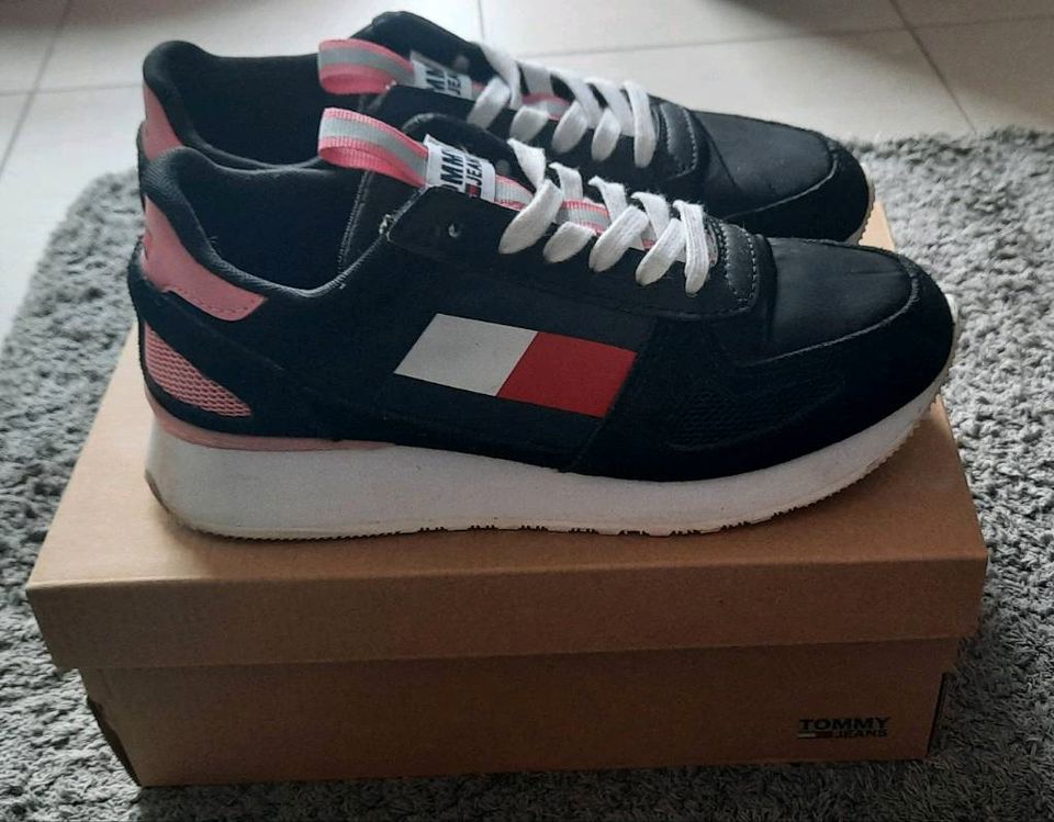 Tommy Hilfiger Schuhe Größe 38 in Brandenburg - Rüdersdorf | eBay  Kleinanzeigen ist jetzt Kleinanzeigen