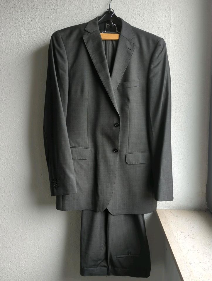 Anzug, 2 Teile, Sakko Gr. 110, Hose Gr. 58, Benvenuto. in Saarbrücken