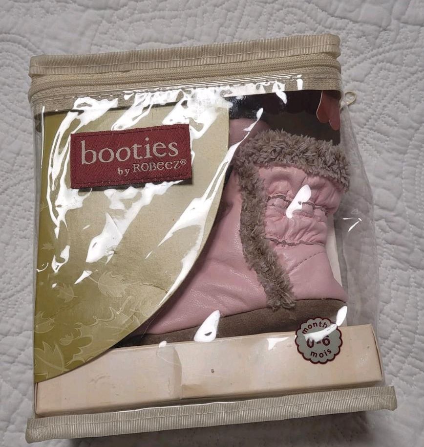 ROBEEZ BOOTIES Lederpuschen mit Fell warm rosa Gr. 0-6 Monate NEU in Eschweiler