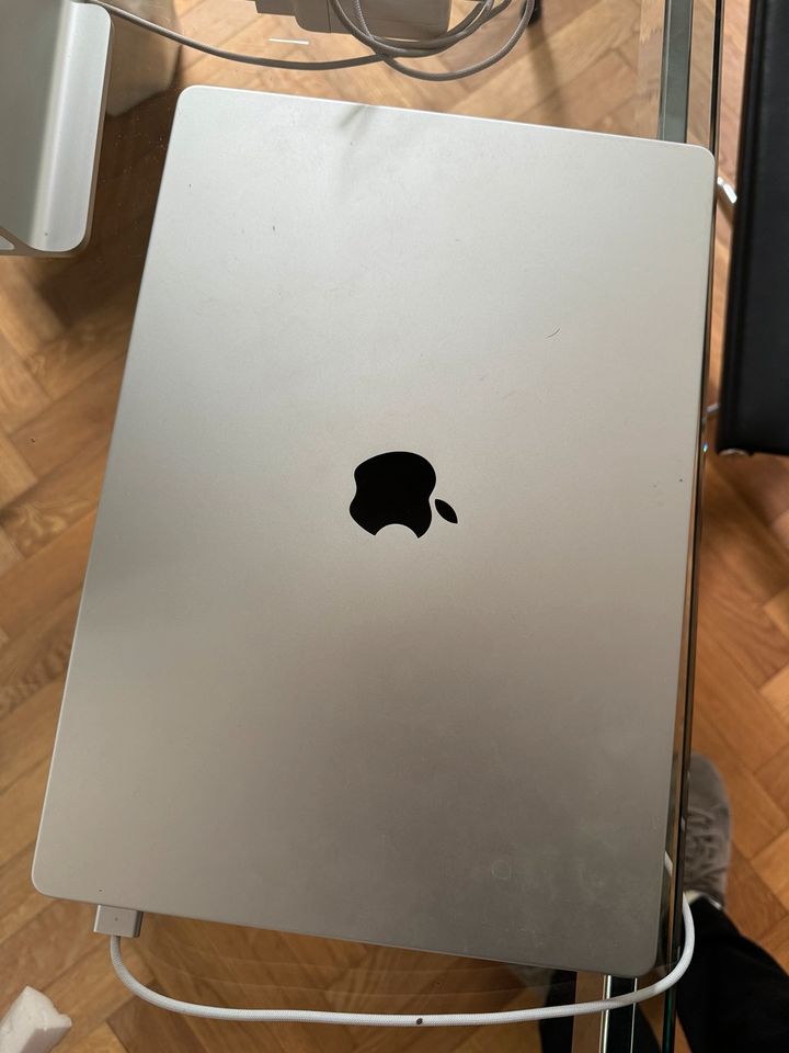 MacBook Pro 16GB 16,2 Zoll 2021 kaum benutzt in Nürnberg (Mittelfr)