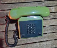 DDR Telefon von 1988 ohne Kabel als Deko Brandenburg - Eisenhüttenstadt Vorschau
