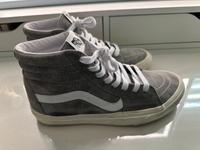 Vans Farbe: Grau Nürnberg (Mittelfr) - Röthenbach b Schweinau Vorschau