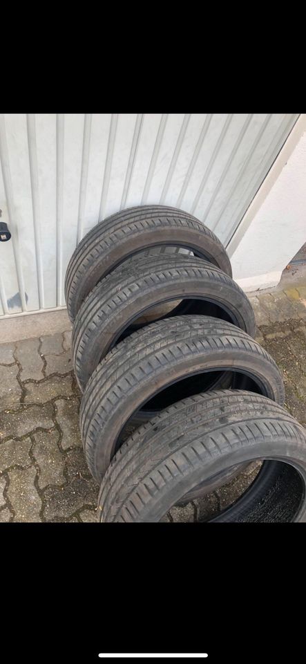 235/45r21 110T Sommerreifen Pirelli 4 Stück in Langenfeld