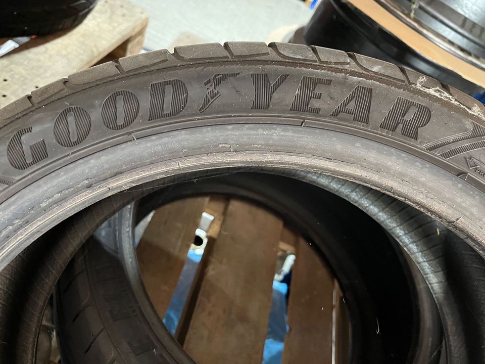 2 x Goodyear Eagle F 1 Asymetric 2, 225 / 40 R 18 88Y in Bad Köstritz  