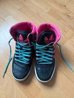 Schöne Adidas Sneaker, Größe 37 1/3! Hessen - Neu-Anspach Vorschau