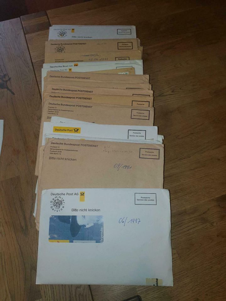 Briefmarken Sammlung aus Post Abo in Gelnhausen