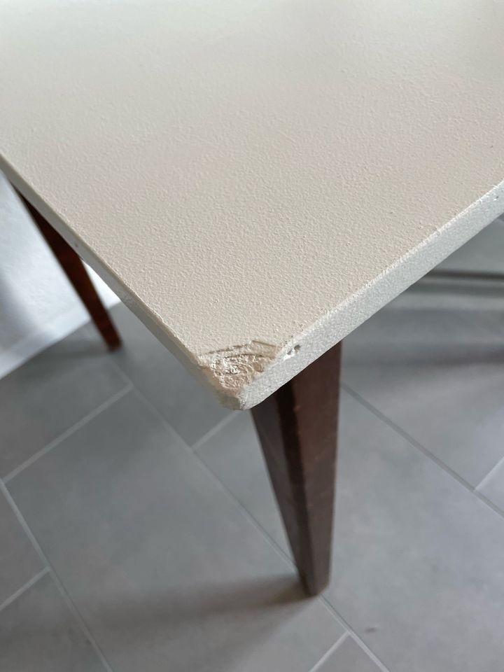 Tisch Holz/ Creme lackiert in Karlsruhe