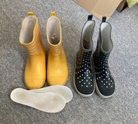 2x Gummistiefel Regenstiefel Gr 34 gelb und dunkelblau Punkte Berlin - Hohenschönhausen Vorschau