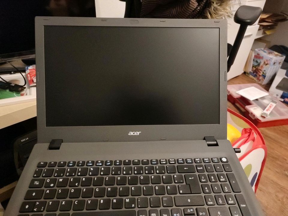 Acer Aspire E 15/E5-573-32 DN Laptop gebraucht in Bassum
