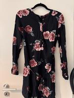 Umstands/Stillkleid mit Rosen Duisburg - Walsum Vorschau
