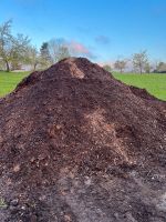 Rindenmulch Hackschnitzel Blumenbeete Mulch Rheinland-Pfalz - Oberelbert Vorschau