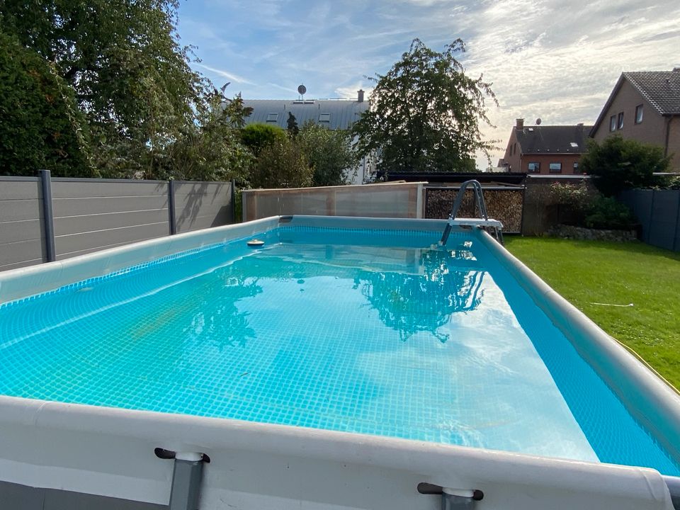 Intex Ultra Frame Pool in Duisburg