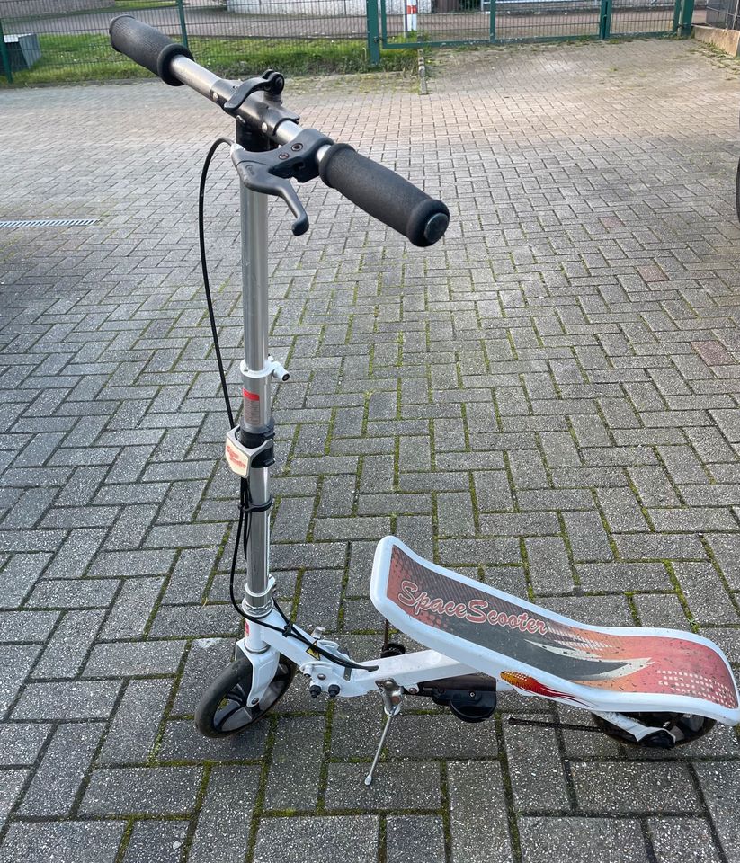 Scooter Tretroller mit Kettenantrieb in Bottrop