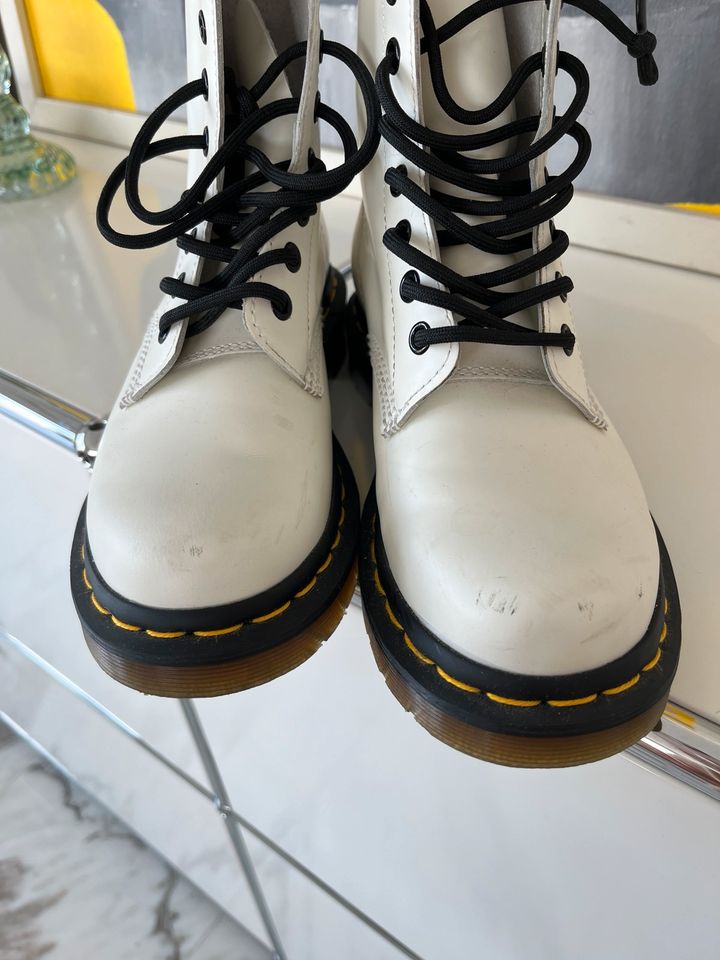 Dr.  Martens Gr 37 in Dortmund