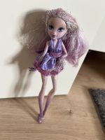 Mattel Barbie Modezauber in Paris Glitzerfee Köln - Nippes Vorschau