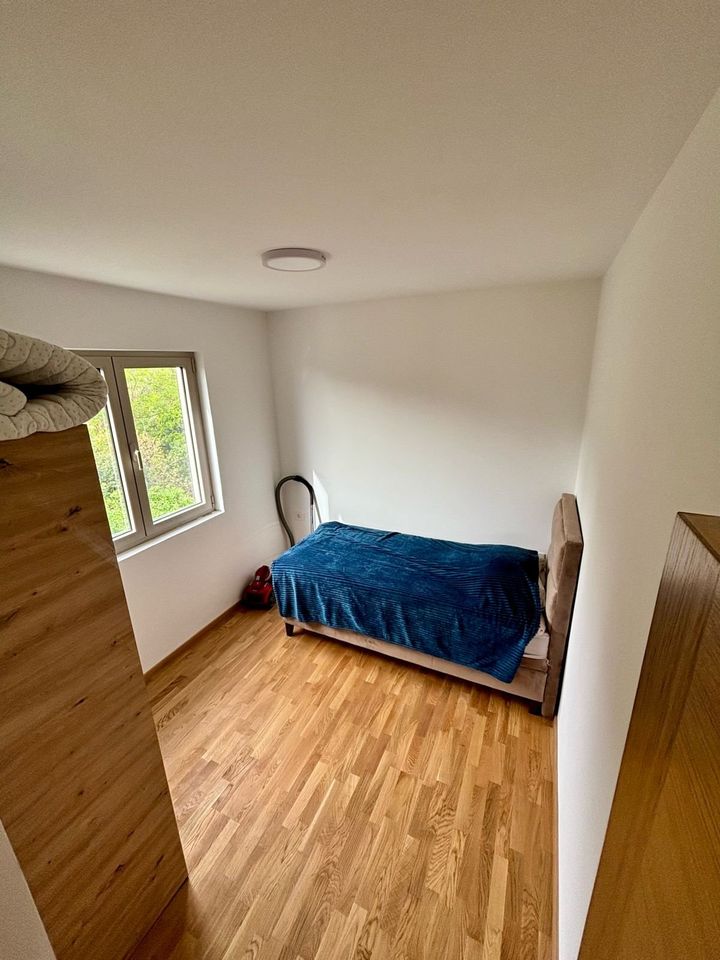 Apartment mit zwei Schlafzimmern und Meerblick in Becici in Köln