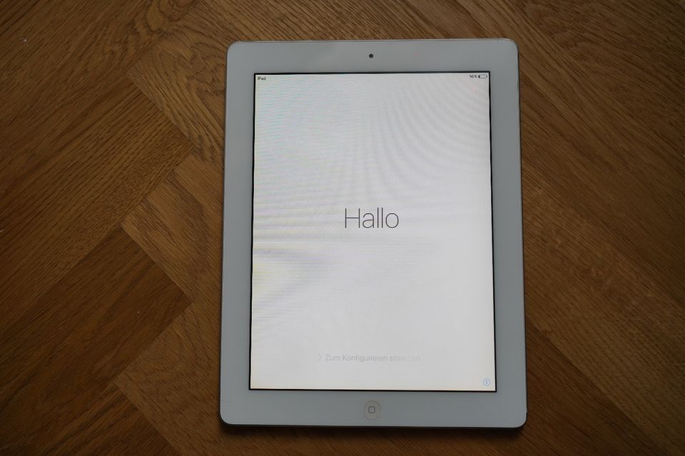 iPad 2 Wifi Weiß Silber 16 GB in Berlin