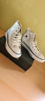 Converse Chucks * Gr. 37,5 * Silber * NEU Hessen - Hanau Vorschau