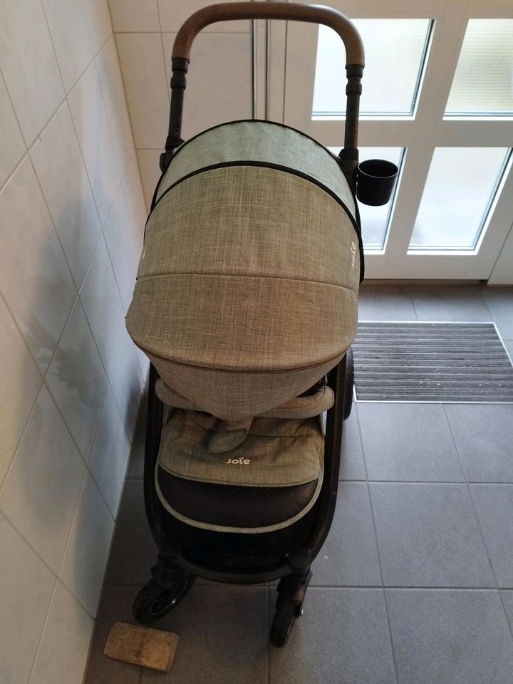 Joie Kinderwagen grün in Essen