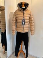 NEU! Dicke Daunenjacke | COLMAR | Gr. 40/42 (ital. 48) | 499,00 Niedersachsen - Neu Wulmstorf Vorschau