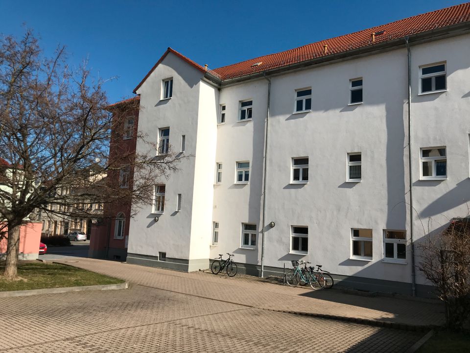 Meuselwitz - 4 Zimmer in ruhiger Zentrumlage - Parken im Hof ! in Meuselwitz