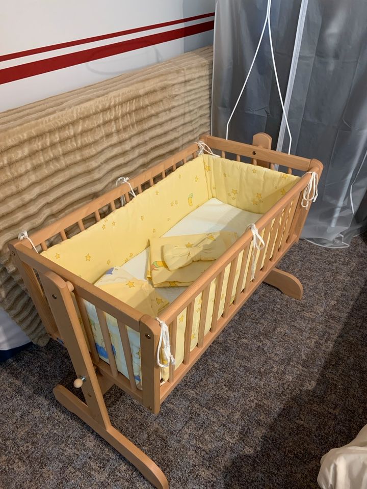 Alvi Stubenwagen / Wiege / Babybett inkl. Matratze in Buxtehude