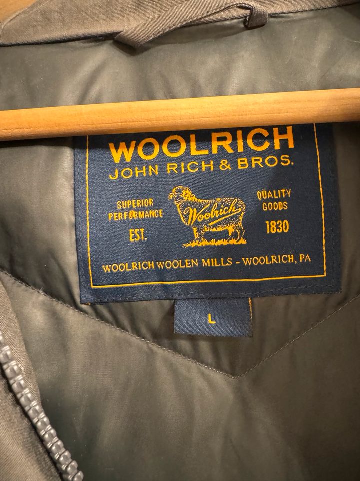 WOOLRICH Arctic Parka - Top Zustand- olivgrün in Wuppertal