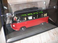 Schuco "VW T1b Samba"; 1:18, im LED Display Case, neu & in OVP Bielefeld - Brackwede Vorschau