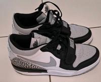 Jordan sneaker unisex Größe 38,5 original neu nie getragen West - Nied Vorschau