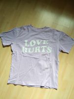 T-Shirt - Love Hurts - von Elevate München - Thalk.Obersendl.-Forsten-Fürstenr.-Solln Vorschau