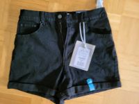 Pull & Bear Damen Shorts Größe 40 in schwarz Frankfurt am Main - Sachsenhausen Vorschau