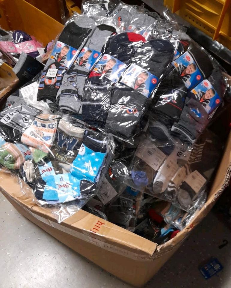 1000 Paar Jungen Mädchen Socken Restposten Kinder Sonderposten in Hamburg