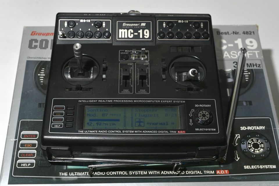 Graupner mc-19 35 MHz mit Erweiterungen und Originalverpackung in Reutlingen