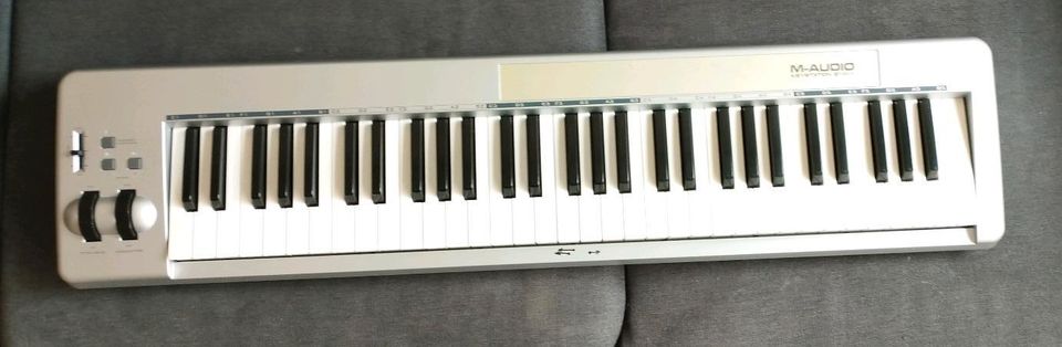 M-Audio Keystation 61es MIDI controller in Berlin