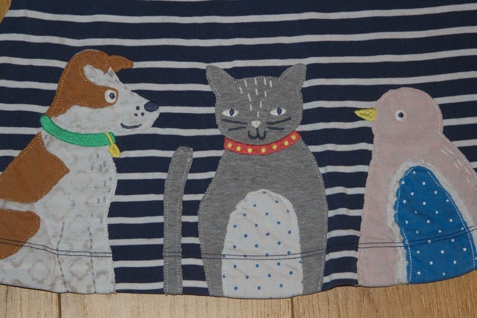 MINI BODEN Kleid 3/4-Arm dunkelblau Katze Hund Vogel Gr. 110 116 in Lamerdingen