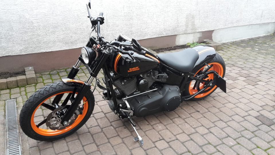 Harley Davidson FXSTC EZ 07/2007 Umbau TOP ZUSTAND in Mainhausen