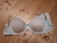 NEU nur die BH 80 B traumweich mit Bügel creme Nordrhein-Westfalen - Schleiden Vorschau