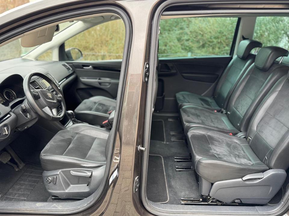 Schönen Familienvan, SHD, AHK, DSG-Getriebe, SH, Sportfahrwerk in Taufkirchen Vils