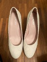Pumps von Laura beige wenig getragen Niedersachsen - Seevetal Vorschau