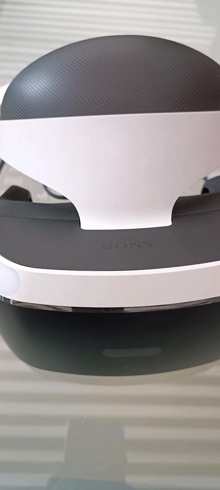 PlayStation 4 VR (PSVR V2) Virtual-Reality-Headset, Zubehör fehlt in Duisburg