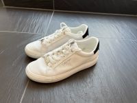 Calvin Klein Sneaker, Gr. 38, weiß, kaum getragen, wie neu! Baden-Württemberg - Heidenheim an der Brenz Vorschau