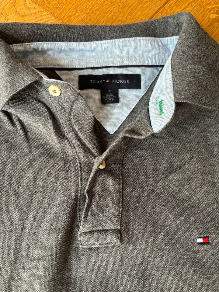 Poloshirt Polohemd grau Tommy Hilfiger Gr. M guter Zustand in Hattingen