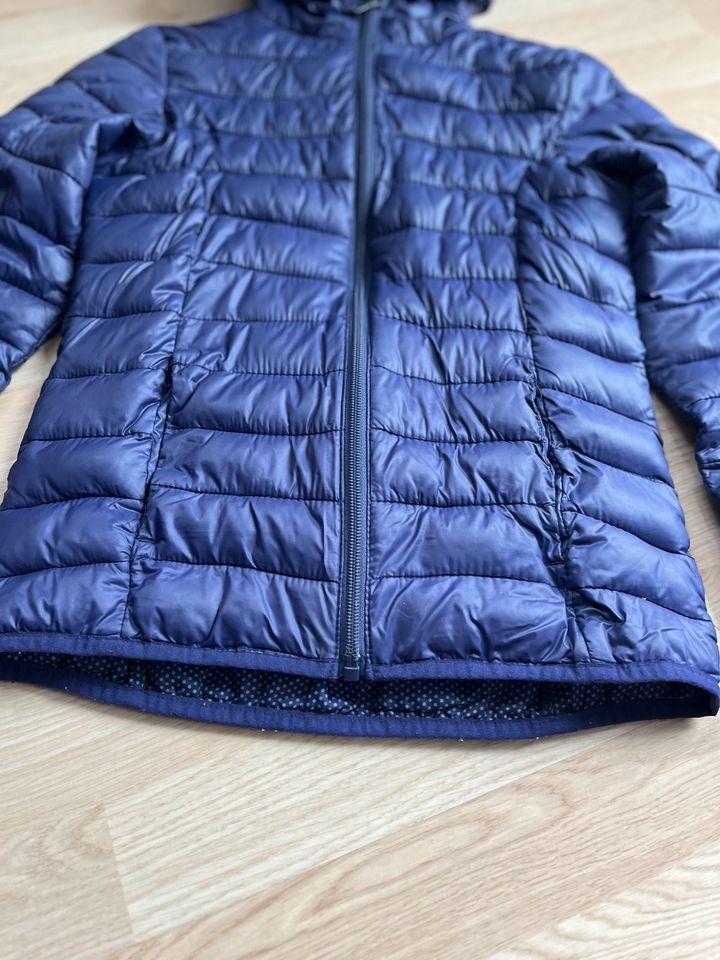 Blaue Steppjacke Gr. 152 in Blankenfelde-Mahlow