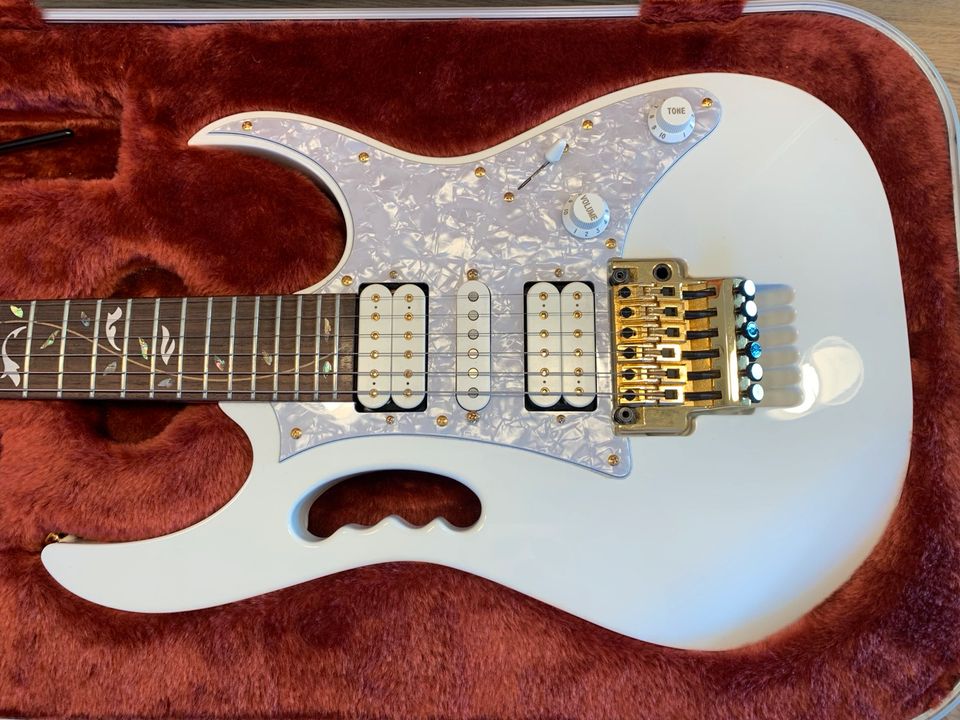 Ibanez JEM 7V-WH Prestige Team J. Craft in Erftstadt