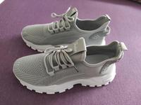 Neu  sportliche Damen Sneakers Grau Gr. 41 Bremen - Vegesack Vorschau