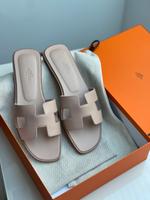Hermès Hermes Oran Sandalen Beige Nude 39 NEU Frankfurt am Main - Westend Vorschau