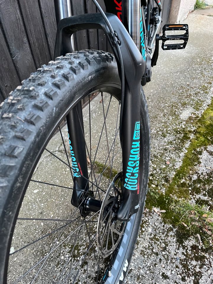 Mondraker Chaser 27,5 E-Fully MTB Bosch GR.M in Leipzig