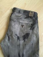 Guess Batik Jeans Beverly Skinny Jeans Größe 27 Düsseldorf - Pempelfort Vorschau